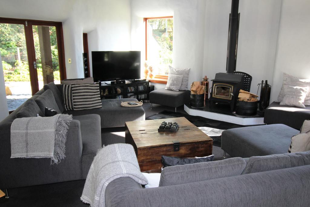 The Paddock Straw Bale Luxury Holiday House Arthurs Point Экстерьер фото